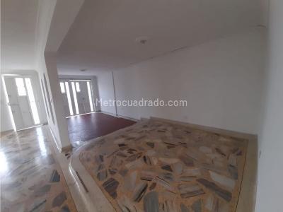 Casa de 5 alcobas en venta en El Prado, Palmira, 180 m² · foto 3 de 15