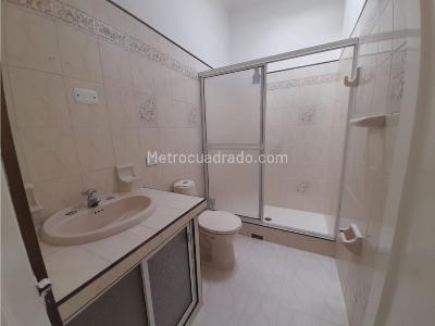 Casa de 5 alcobas en venta en El Prado, Palmira, 180 m² · foto 15 de 15