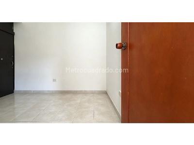 Casa de 3 alcobas en venta en Guayacanes Del Ingenio, Palmira, 130 m² · foto 10 de 15