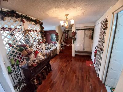 Casa de 4 alcobas en venta en Andes La Floresta, Bogotá, 220 m² · foto 2 de 20