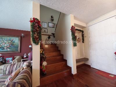Casa de 4 alcobas en venta en Andes La Floresta, Bogotá, 220 m² · foto 4 de 20