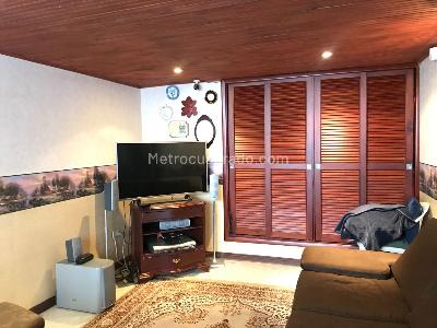 Casa de 4 alcobas en venta en Ilarco Puente Largo, Bogotá, 319 m² · foto 12 de 20