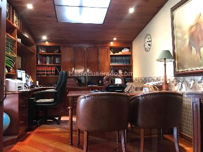 Casa de 4 alcobas en venta en Ilarco Puente Largo, Bogotá, 319 m² · foto 4 de 20