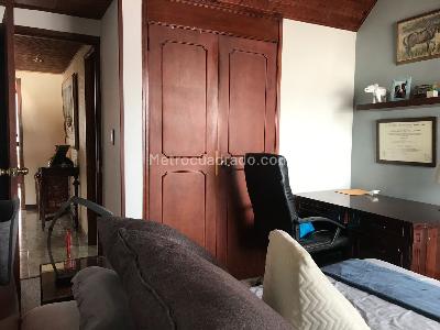 Casa de 4 alcobas en venta en Ilarco Puente Largo, Bogotá, 319 m² · foto 10 de 20