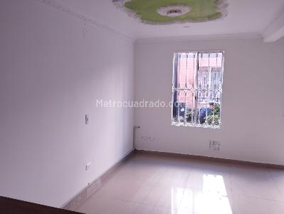 Casa en venta en Cantalejo, Bogotá · foto 2 de 20