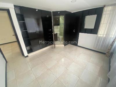 Casa de 5 alcobas en venta en La Española, Bogotá, 170 m² · foto 17 de 20