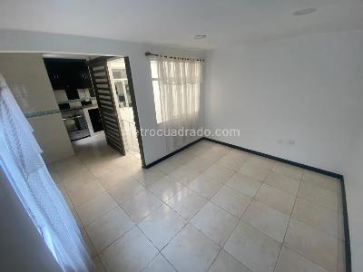 Casa de 5 alcobas en venta en La Española, Bogotá, 170 m² · foto 19 de 20