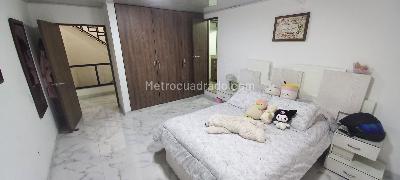 Casa de 5 alcobas en venta en Olaya, Bogotá, 390 m² · foto 11 de 20