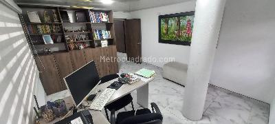 Casa de 5 alcobas en venta en Olaya, Bogotá, 390 m² · foto 8 de 20