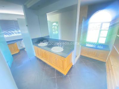 Casa de 5 alcobas en venta en Guarigua, Cajicá, 482 m² · foto 13 de 20