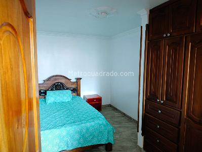 Casa de 5 alcobas en venta en Modelo Norte, Bogotá, 294 m² · foto 13 de 20