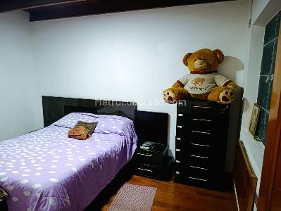 Casa de 5 alcobas en venta en Modelo Norte, Bogotá, 294 m² · foto 15 de 20