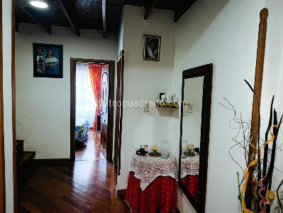 Casa de 5 alcobas en venta en Modelo Norte, Bogotá, 294 m² · foto 16 de 20