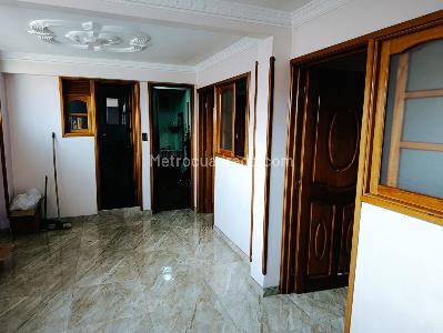 Casa de 5 alcobas en venta en Modelo Norte, Bogotá, 294 m² · foto 7 de 20