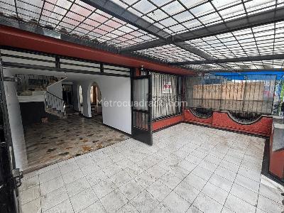 Casa en venta en Normandia, Bogotá · foto 2 de 20