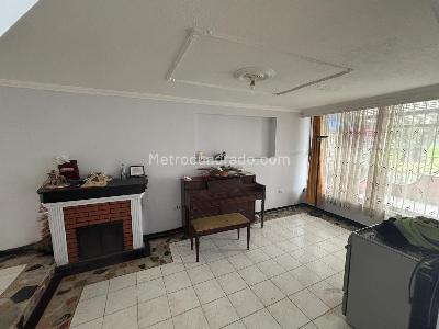 Casa en venta en Normandia, Bogotá · foto 4 de 20