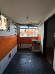 Apartamento de 2 alcobas en arriendo en La Floresta, Bogotá, 85 m² · foto 2 de 20