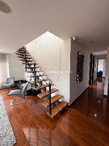 Apartamento de 3 alcobas en venta en Santa Barbara Occidental, Bogotá, 165 m² · foto 9 de 20