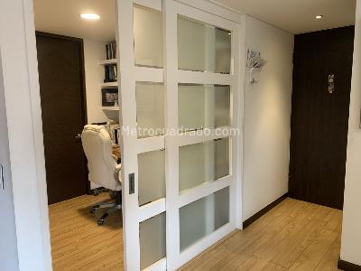 Apartamento de 3 alcobas en venta en Cedritos, Bogotá, 122 m² · foto 3 de 20