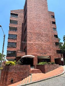 Apartamento de 3 alcobas en venta en Juanambu, Cali, 237 m² · foto 18 de 19