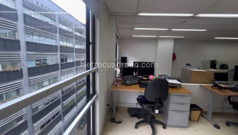 Oficina en Venta, Antiguo Country, Bogotá D.C. - Más