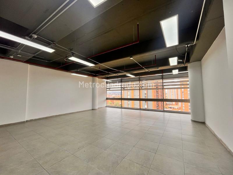 Oficina en Venta, Pontevedra, Bogotá D.C. - Más
