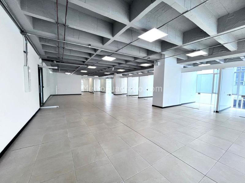 Oficina en Arriendo, Chico Norte, Bogotá D.C. - Más