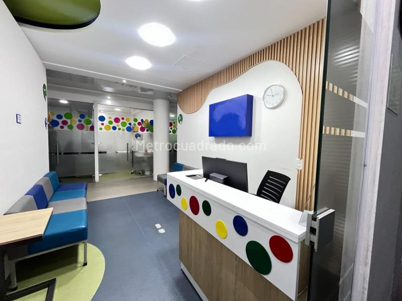 Consultorio en Arriendo, Santa Barbara Central, Bogotá D.C. - Widok 2