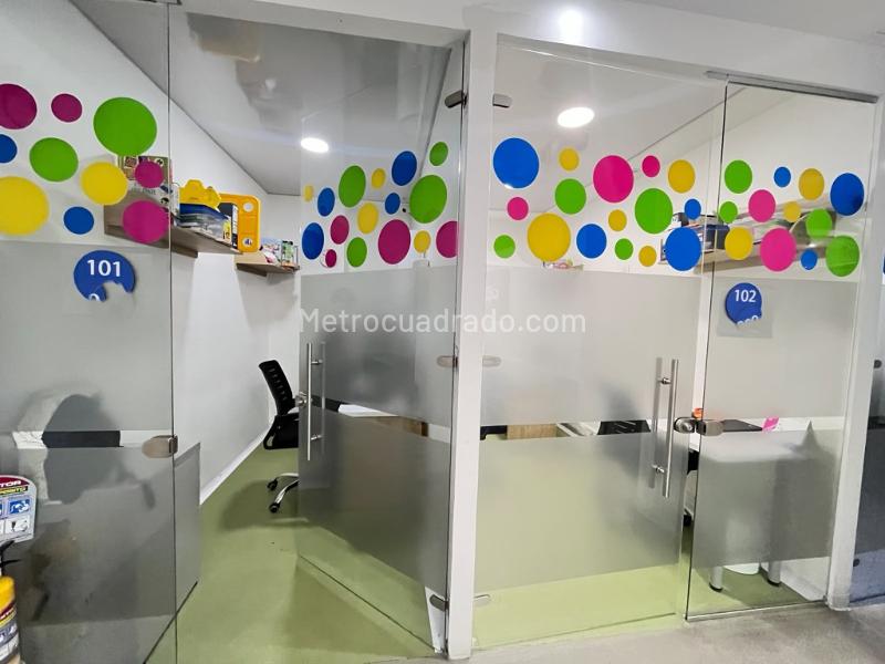 Consultorio en Arriendo, Santa Barbara Central, Bogotá D.C. - Widok 3