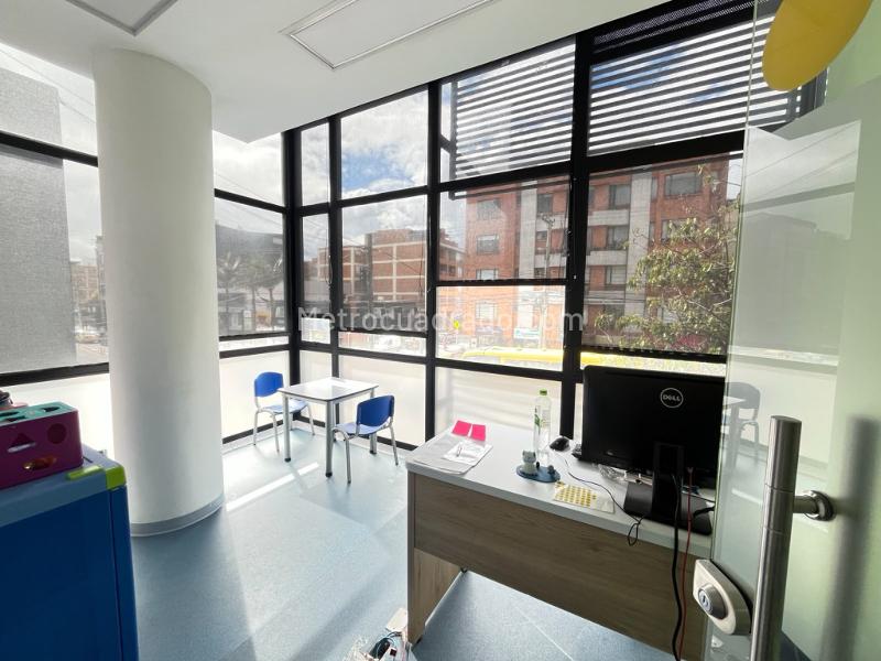Consultorio en Arriendo, Santa Barbara Central, Bogotá D.C. - Widok 4