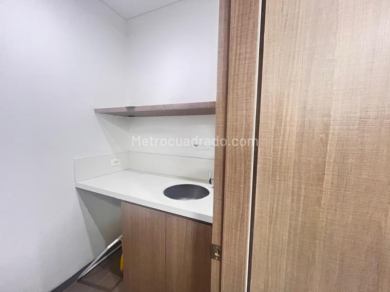 Oficina en Venta, Chico Norte, Bogotá D.C. - Más