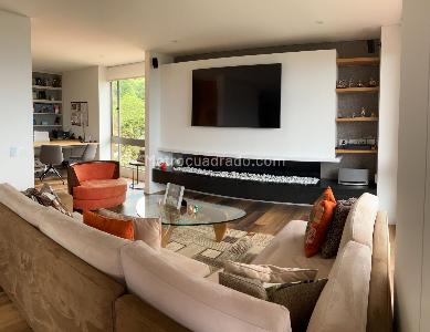 Apartamento de 3 alcobas en venta en Lindaraja, Bogotá, 193 m² · foto 10 de 20
