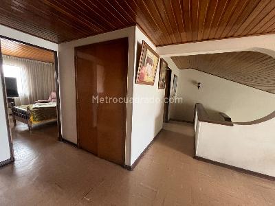 Casa de 4 alcobas en venta en Las Villas Bulevar, Bogotá, 225 m² · foto 15 de 20