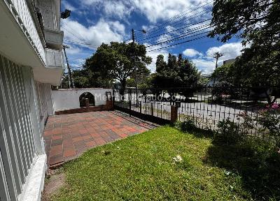 Casa de 5 alcobas en venta en Salitre Greco, Bogotá, 563 m² · foto 2 de 20