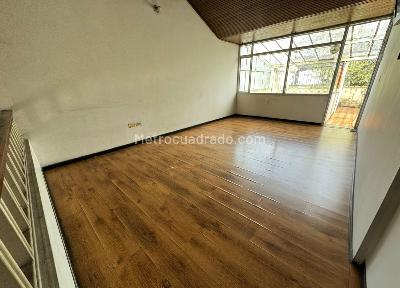 Casa de 5 alcobas en venta en Salitre Greco, Bogotá, 563 m² · foto 16 de 20