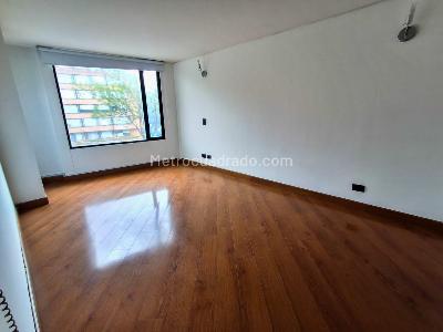 Apartamento en venta en Santa Barbara Central, Bogotá · foto 11 de 19