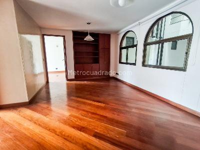 Apartamento en venta en Santa Barbara Central, Bogotá · foto 4 de 19