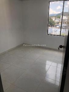 Apartamento en venta en Altos De Corales, Pereira · foto 4 de 14
