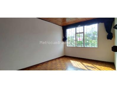 Casa de 5 alcobas en venta en Salitre Greco, Bogotá, 286 m² · foto 11 de 19