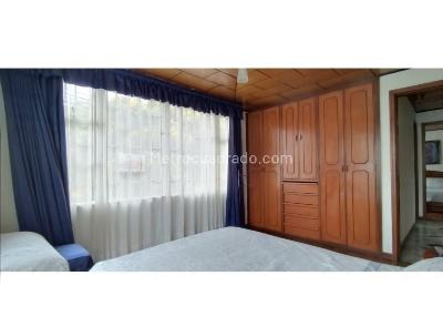 Casa de 5 alcobas en venta en Salitre Greco, Bogotá, 286 m² · foto 13 de 19
