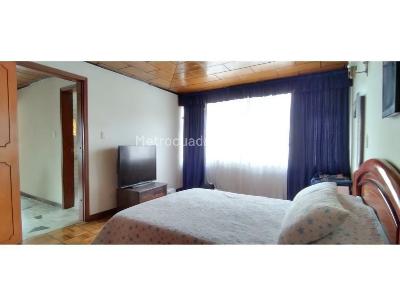 Casa de 5 alcobas en venta en Salitre Greco, Bogotá, 286 m² · foto 9 de 19