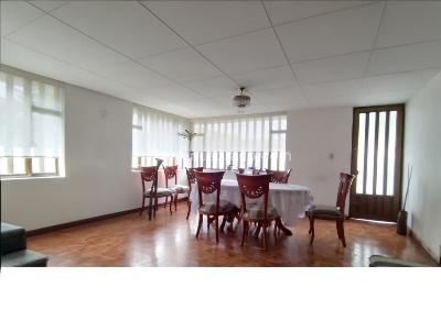 Casa de 5 alcobas en venta en Salitre Greco, Bogotá, 286 m² · foto 4 de 19