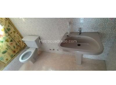 Casa de 5 alcobas en venta en Salitre Greco, Bogotá, 286 m² · foto 18 de 19