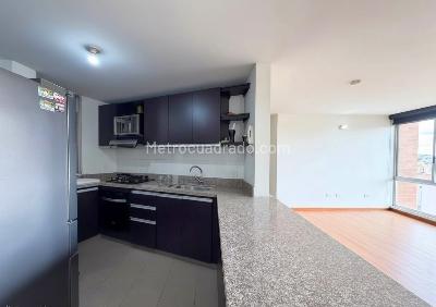 Apartamento en venta en Santa Teresa Calle 168, Bogotá · foto 7 de 14