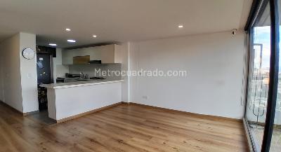Apartamento de 3 alcobas en venta en Cedritos, Bogotá, 101 m² · foto 2 de 11