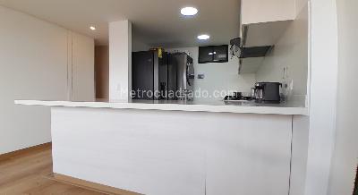 Apartamento de 3 alcobas en venta en Cedritos, Bogotá, 101 m² · foto 5 de 11