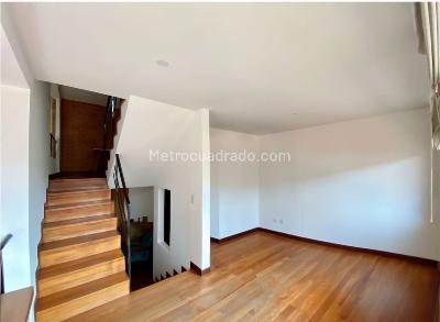 Casa de 3 alcobas en venta en Contador Cedritos, Bogotá, 200 m² · foto 3 de 20