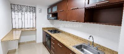 Apartamento de 3 alcobas en venta en Cedritos, Bogotá, 115 m² · foto 2 de 12