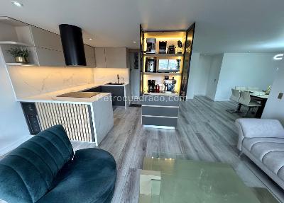 Apartamento de 3 alcobas en venta en Cedritos, Bogotá, 118 m² · foto 3 de 16