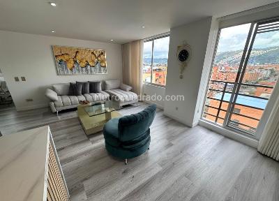 Apartamento de 3 alcobas en venta en Cedritos, Bogotá, 118 m² · foto 2 de 16